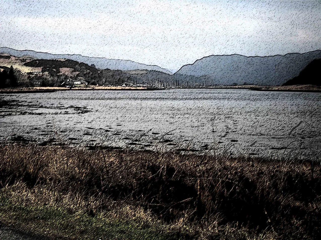 villageoutskirtsloch_resize35percent.webp